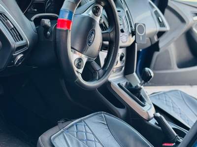 Ford Focus . Blu/Azzurro usata Cremona