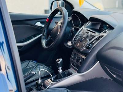 Ford Focus . Blu/Azzurro usata Cremona