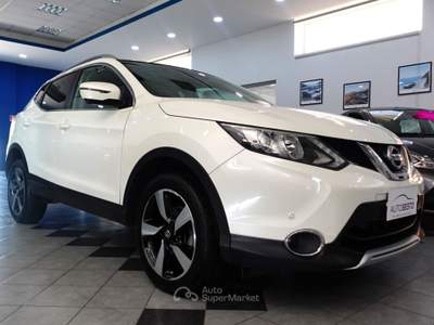 Nissan Qashqai 1.6 DCI 130 CV 4WD 360 Bianco usata Carlentini