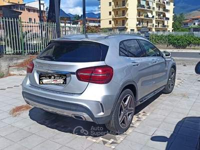 Mercedes-Benz GLA GLA 200 d Automatic 4Matic Premium Argento usata Castrovillari