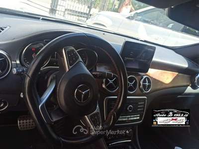 Mercedes-Benz GLA GLA 200 d Automatic 4Matic Premium Argento usata Castrovillari