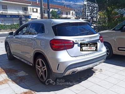 Mercedes-Benz GLA GLA 200 d Automatic 4Matic Premium Argento usata Castrovillari
