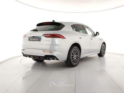 Maserati Grecale MHEV 300 CV AWD GT Argento usata Modena