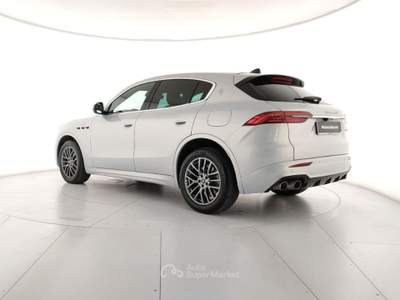 Maserati Grecale MHEV 300 CV AWD GT Argento usata Modena