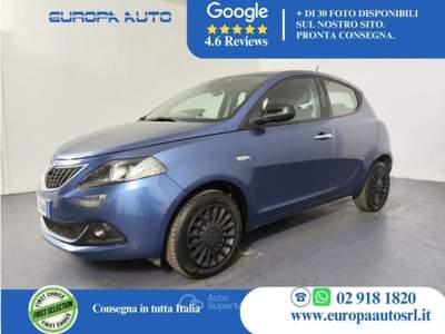 Lancia Ypsilon 1.0 FireFly 5 porte S&S Hybrid Ecochic Silver Blu/Azzurro usata Paderno Dugnano