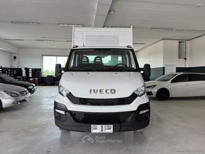Iveco Daily Daily 35C13 2.3 HPT PL-RG Cab. RIBALTABILE Bianco usata San Michele salentino