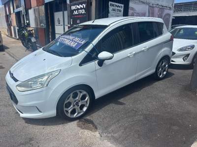 Ford B-Max 1.0 100CV Ecoboost Titanium Bianco usata Afragola