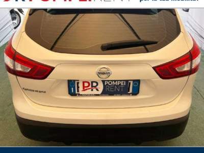 Nissan Qashqai 1.6 dci Business 2wd 130cv xtronic E6 Bianco usata Pompei