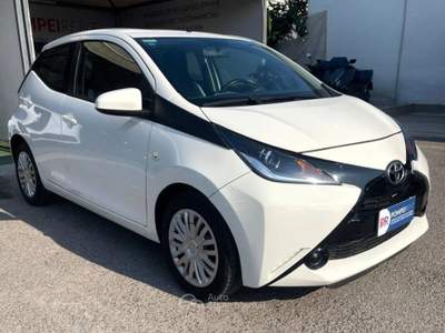 Toyota Aygo 1.0 x-pure 5p Bianco usata Pompei