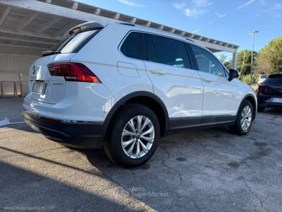 Volkswagen Tiguan Tiguan 1.4 TSI eHYBRID DSG Life Bianco usata Mesagne