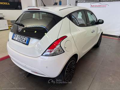 Lancia Ypsilon Ypsilon 1.2 69 CV 5p. GPL Ecochic Gold Bianco usata Venezia