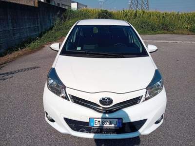 Toyota Yaris Yaris III 2011 5p 1.4 d-4d Active m-mt Bianco usata TRAVAGLIATO