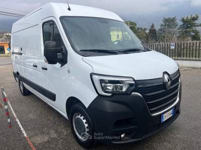 Renault Master t33 2.3 dci 135cv l2h2 ice plus Bianco usata Fisciano
