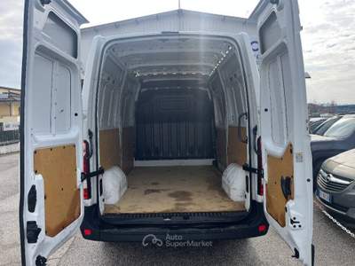 Renault Master t33 2.3 dci 135cv l2h2 ice plus Bianco usata Fisciano