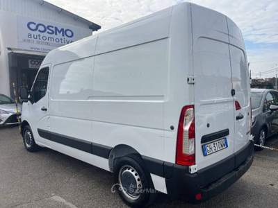 Renault Master t33 2.3 dci 135cv l2h2 ice plus Bianco usata Fisciano