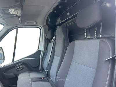 Renault Master t33 2.3 dci 135cv l2h2 ice plus Bianco usata Fisciano