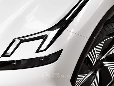 Lynk & Co 08 1.5 Plug-in Hybrid CORE AUTOMATICA Bianco usata Firenze