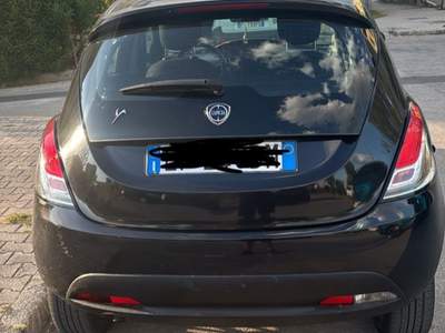 Lancia Ypsilon lancia ypsilon 0.9 metano  Nero usata San Vitaliano