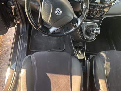 Lancia Ypsilon lancia ypsilon 0.9 metano  Nero usata San Vitaliano
