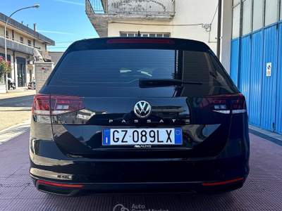 Volkswagen Passat vettura perfetta Nero usata San Benedetto del Tronto