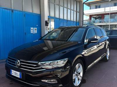 Volkswagen Passat vettura perfetta Nero usata San Benedetto del Tronto