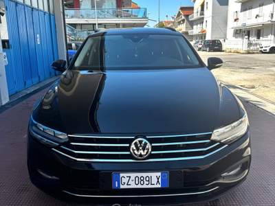 Volkswagen Passat vettura perfetta Nero usata San Benedetto del Tronto