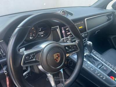 Porsche Macan Vero Affare ,tenuta maniacalmente ,Tagliandi Porsche , Stra Ful Blu/Azzurro usata Potenza