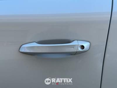 Peugeot 308 308 1.6 hybrid gt pack 225cv e-eat8 Bianco usata Barzago