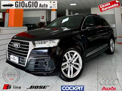 Audi Q7 3.0 tdi quattro 7p. "S-LINE" "GUIDA DX" Nero usata Cividate Camuno