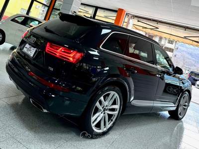 Audi Q7 3.0 tdi quattro 7p. "S-LINE" "GUIDA DX" Nero usata Cividate Camuno