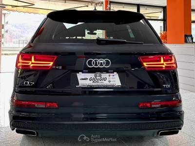Audi Q7 3.0 tdi quattro 7p. "S-LINE" "GUIDA DX" Nero usata Cividate Camuno