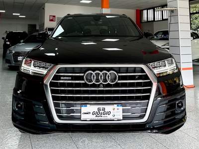 Audi Q7 3.0 tdi quattro 7p. "S-LINE" "GUIDA DX" Nero usata Cividate Camuno