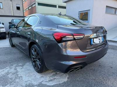 Maserati Ghibli L4 330 CV MHEV Gransport Grigio usata Varedo