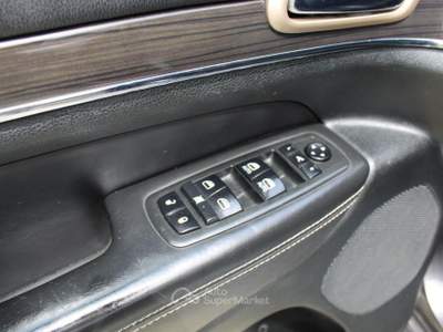 Jeep Grand Cherokee 3.0 V6 CRD 250 CV Multijet II Overland Grigio usata Padula