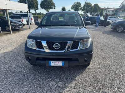 Nissan Navara 2.5 dCI Grigio usata Ponte di Piave