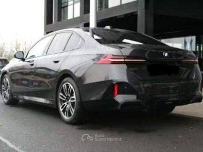 BMW Serie 5 520d 520d 48V sdrive MSport auto(197CV)TETTO Grigio usata Riccione