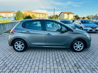 Peugeot 208 PEUGEOT 208 1.4 HDi Beige usata Polesella