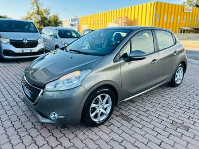 Peugeot 208 PEUGEOT 208 1.4 HDi Beige usata Polesella