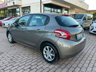 Peugeot 208 PEUGEOT 208 1.4 HDi Beige usata Polesella