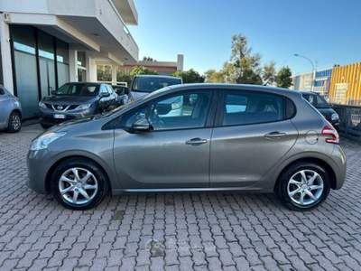 Peugeot 208 PEUGEOT 208 1.4 HDi Beige usata Polesella
