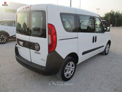 Fiat Doblò cargo combi 1.3 m.jet 16V N1 95CV Bianco usata Vittoria