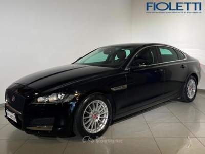 Jaguar XF 2ª SERIE (X260) 2.0 D 163 CV AUT. PRESTIGE Nero usata Manerbio
