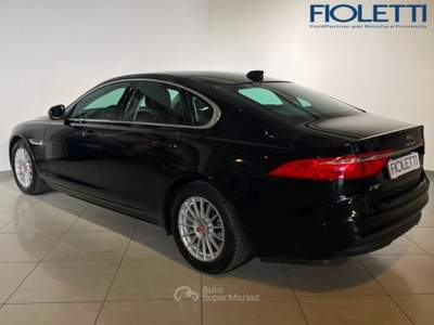 Jaguar XF 2ª SERIE (X260) 2.0 D 163 CV AUT. PRESTIGE Nero usata Manerbio