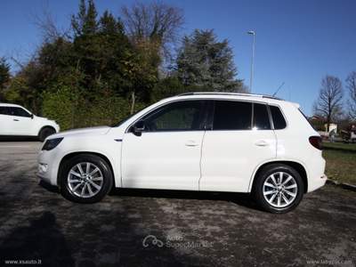 Volkswagen Tiguan Tiguan 2.0 TDI 4MOTION DSG R-Line Bianco usata Pordenone