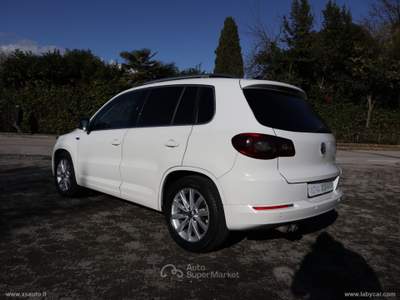 Volkswagen Tiguan Tiguan 2.0 TDI 4MOTION DSG R-Line Bianco usata Pordenone