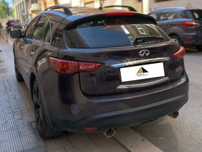 Infiniti QX70 V6 AT GT Premium Nero usata Bari