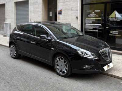 Lancia Delta 1.8 benzina **FULL** Nero usata Bari