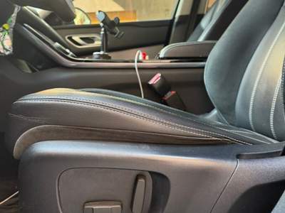 Land Rover Range Rover Velar Range Rover Velar 2.0D I4 240 CV LEGGI INFO Nero usata Bari