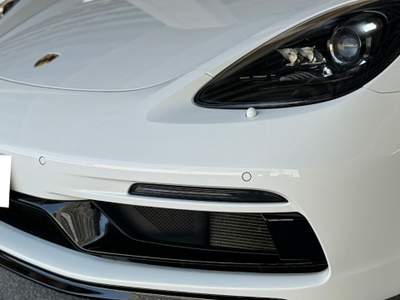 Porsche 718 Cayman 2.0 allestimento GTS Bianco usata Bari