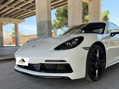 Porsche 718 Cayman 2.0 allestimento GTS Bianco usata Bari